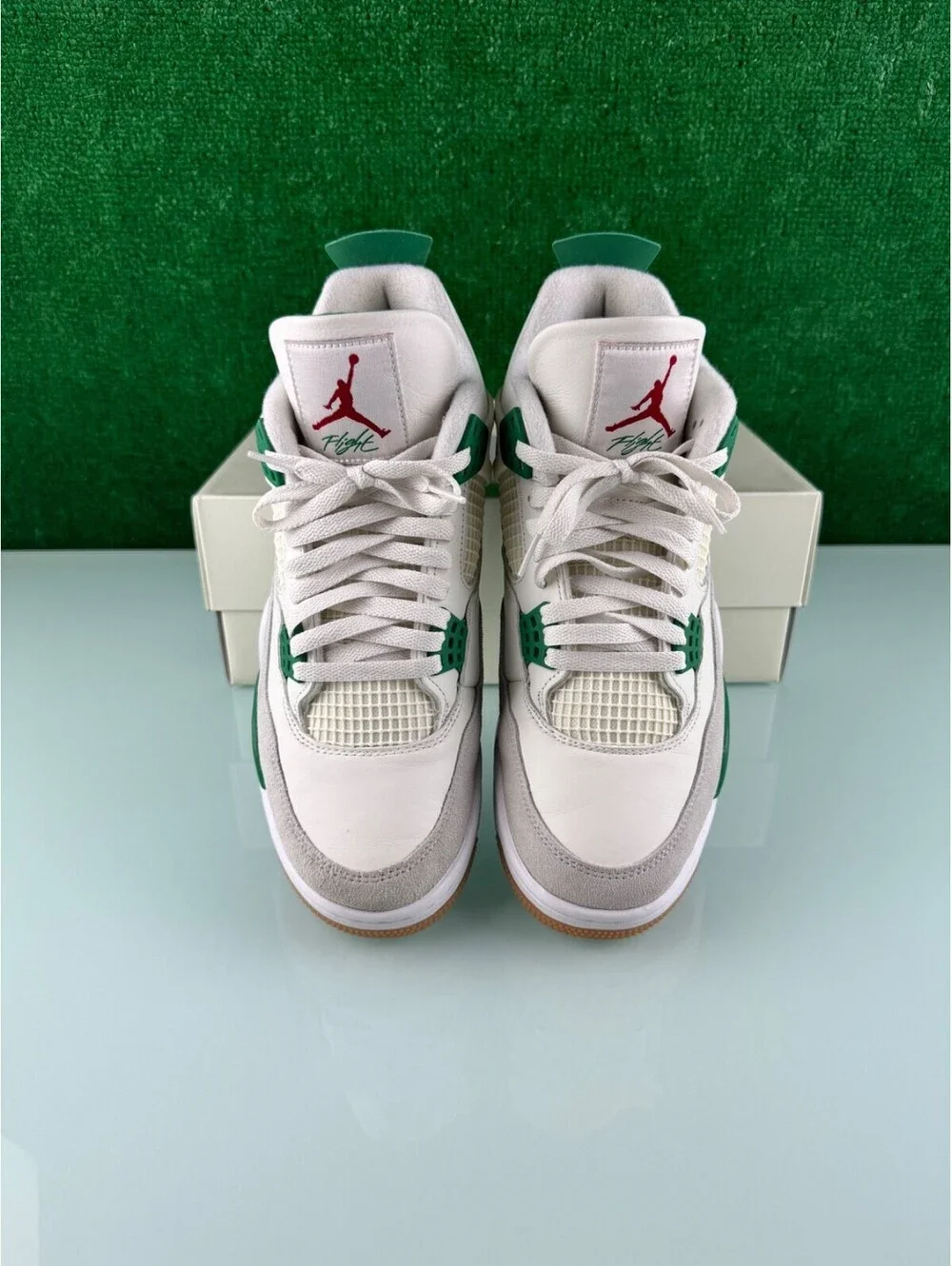 Size 10.5 - Jordan 4 Retro SP x Nike SB Mid Pine Green
